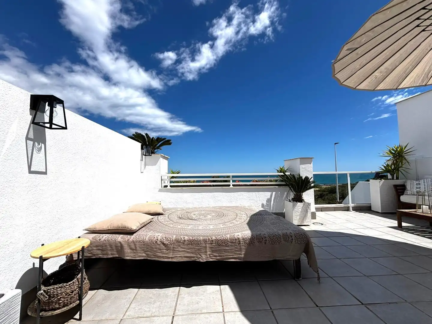 Terrasse von Dachboden zum Verkauf in Santa Pola mit Klimaanlage, Terrasse und Balkon