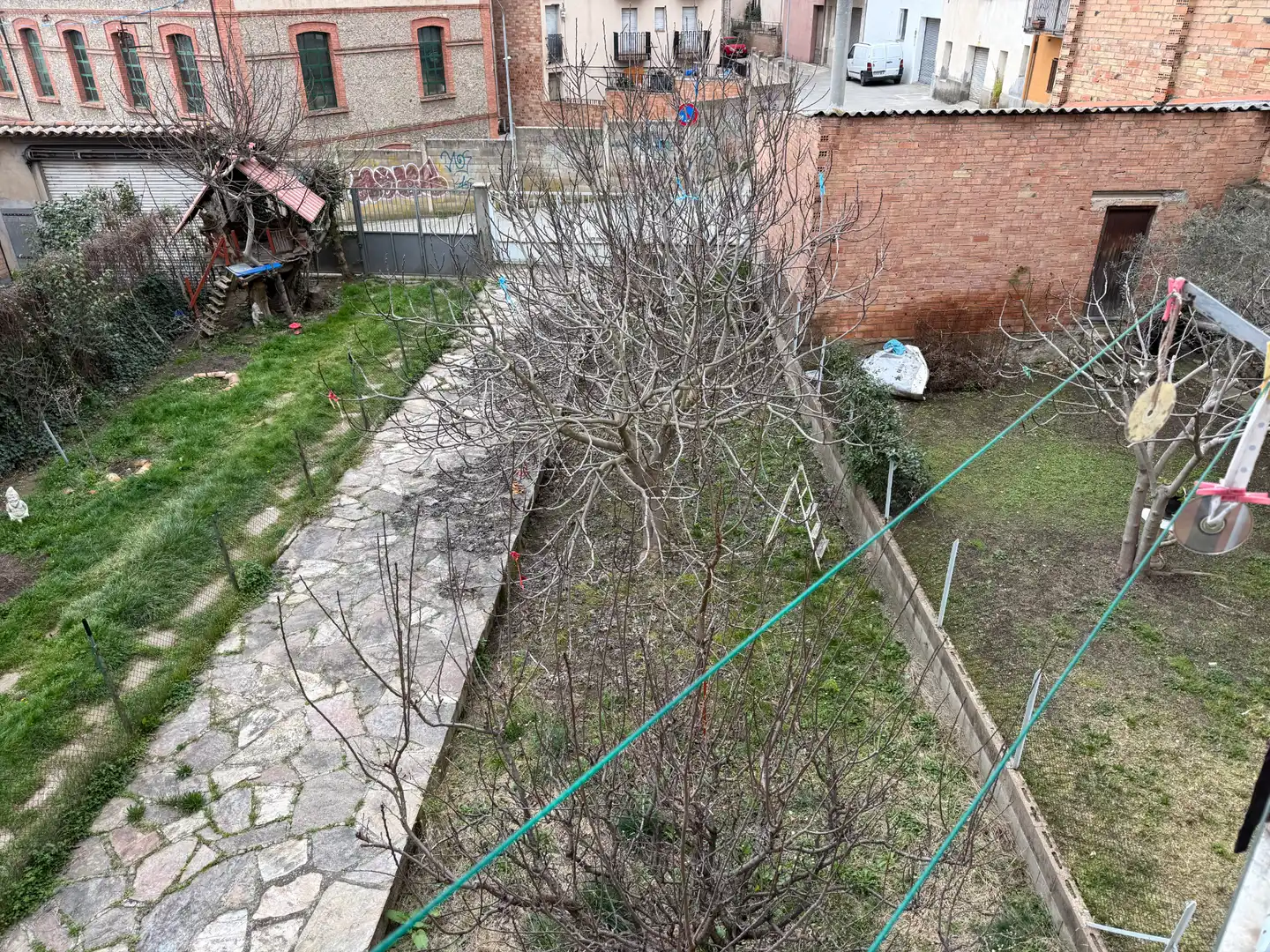 Casa aparellada amb terrassa en venda a Torelló, imagen 28