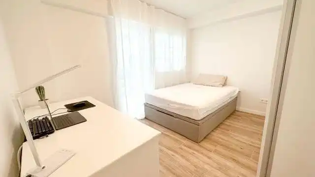 Schlafzimmer von Erdgeschoss zum Verkauf in Calvià mit Klimaanlage, Heizung und Terrasse