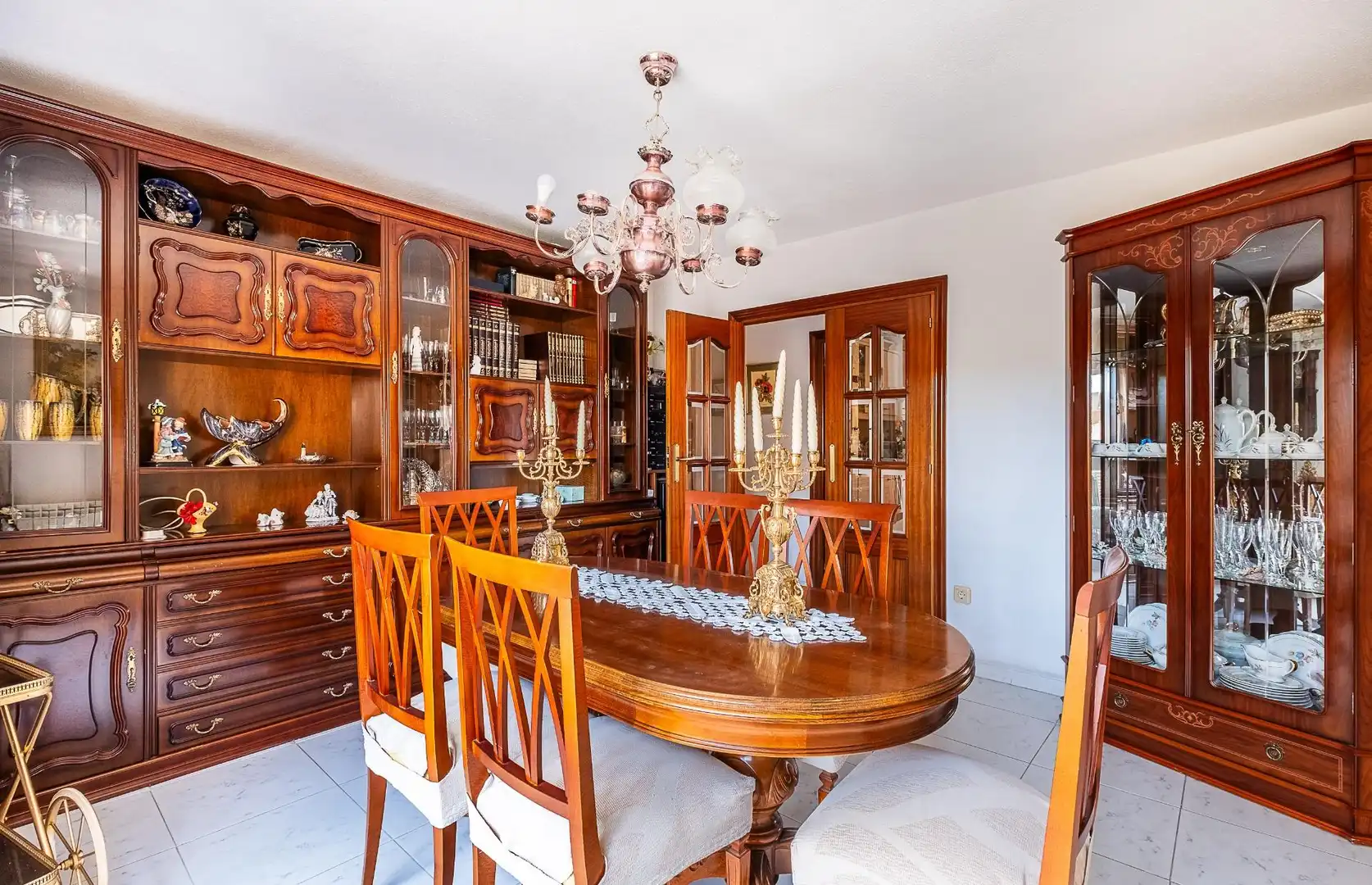 Comedor de Piso en venta en Madrid con Calefacción