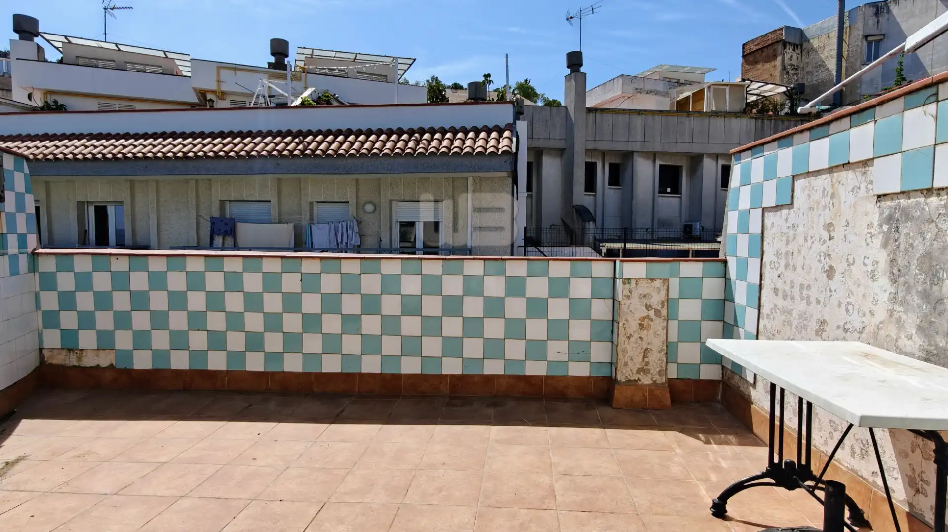 Terrasse von Dachboden zum Verkauf in Barcelona mit Parkett, Terrasse und Ofen