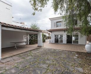 Vista exterior de Casa o xalet en venda en Sitges amb Aire condicionat, Calefacció i Jardí privat