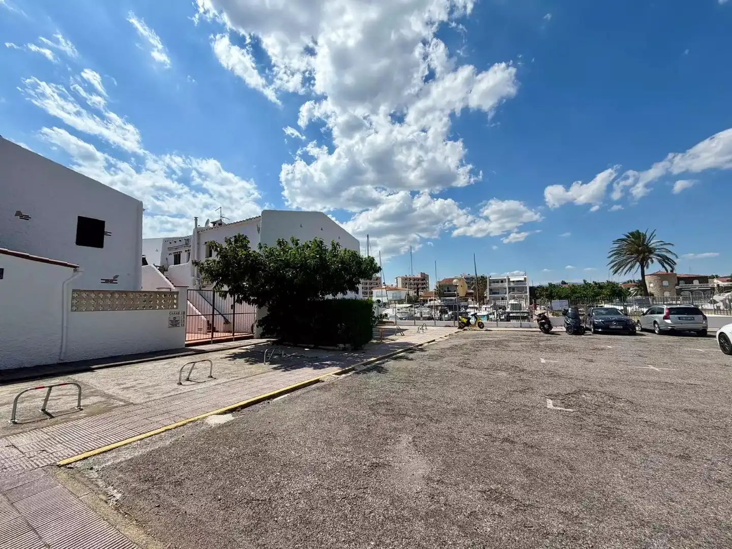 Parking de Casa o chalet en venta en Roses con Terraza