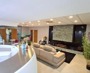 Living room of Industrial buildings for sale in Santa Marta de Tormes
