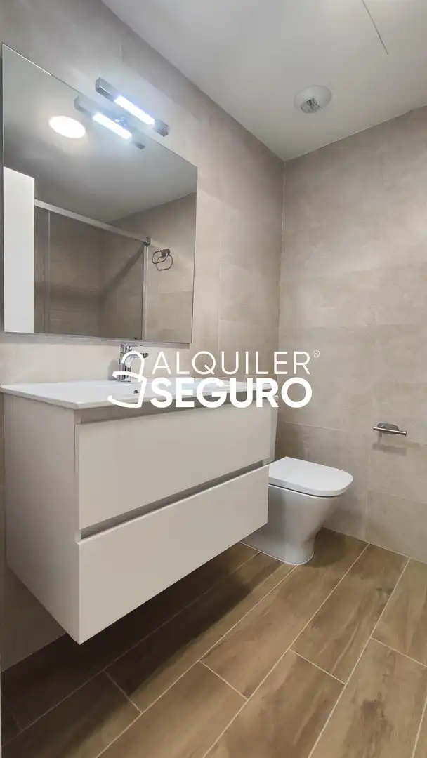 Bathroom of Flat for rent in Simat de la Valldigna  with Air Conditioner, Heating and Terrace
