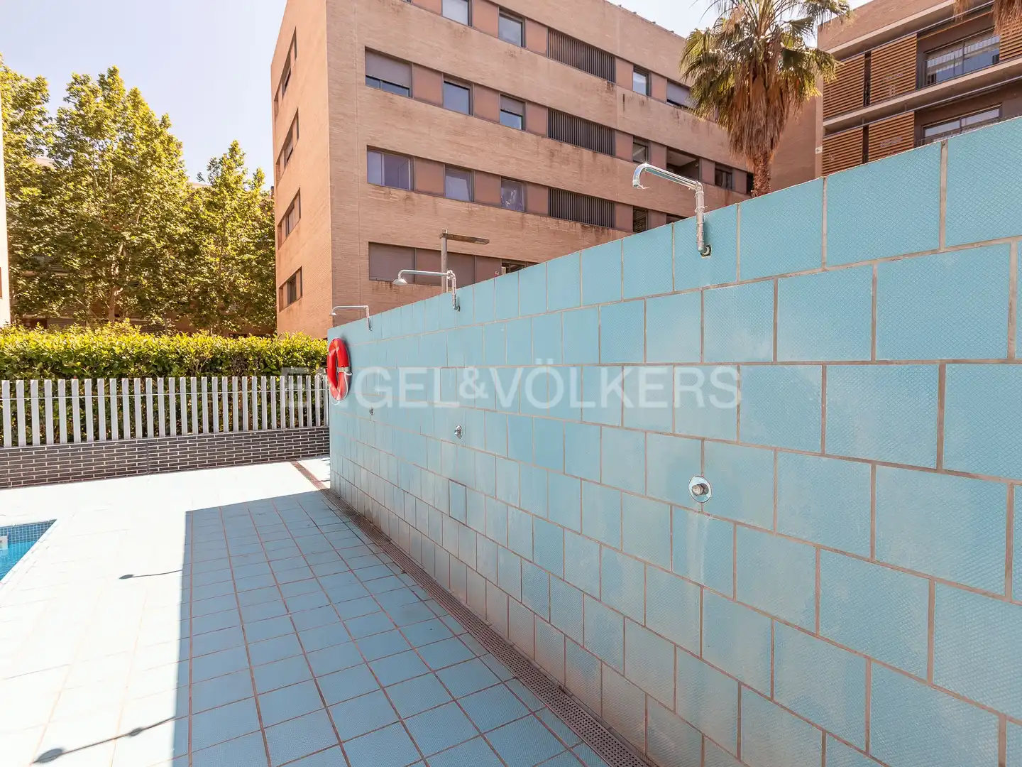 Vista exterior de Piso de alquiler en Sant Cugat del Vallès con Calefacción, Jardín privado y Trastero
