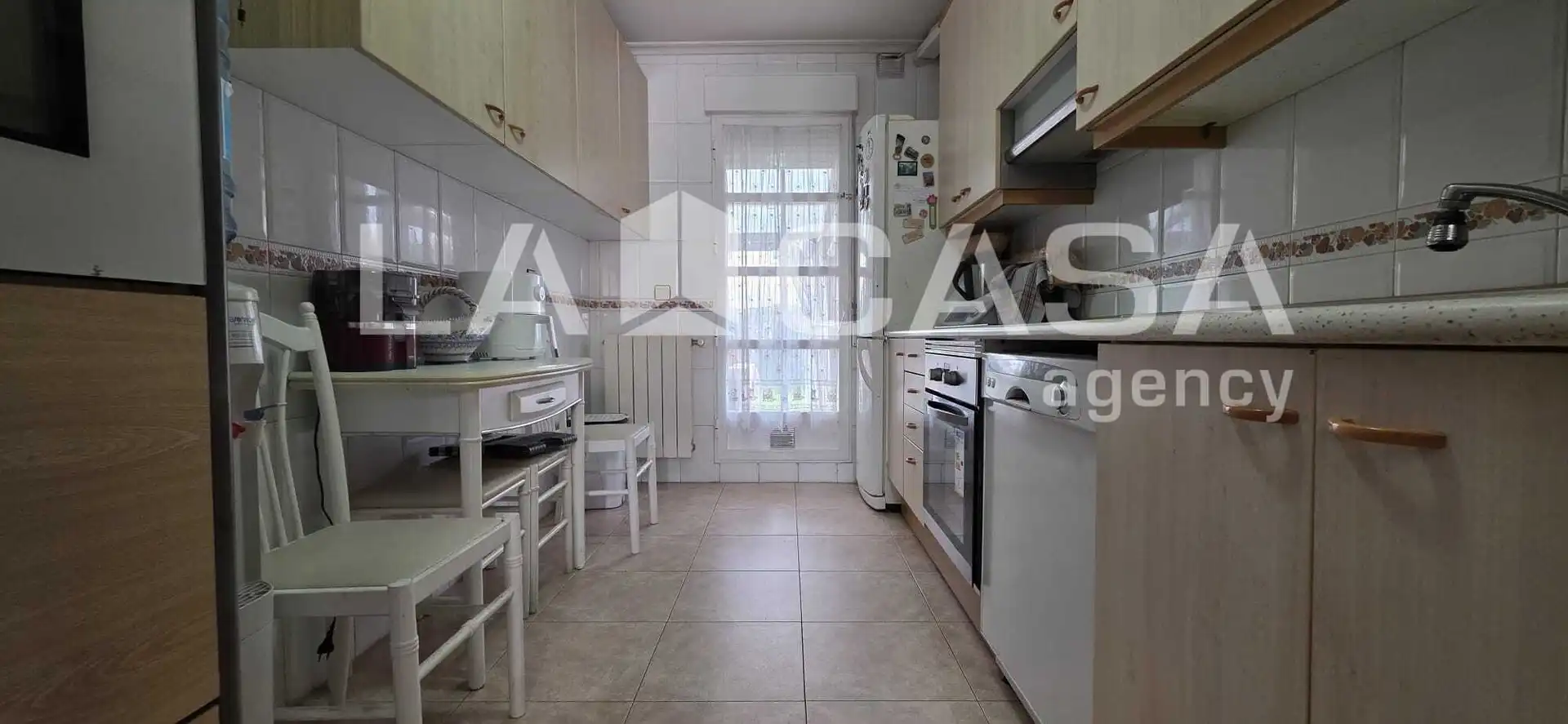 Cocina de Casa adosada en venta en Arroyo de la Encomienda con Calefacción, Terraza y Trastero