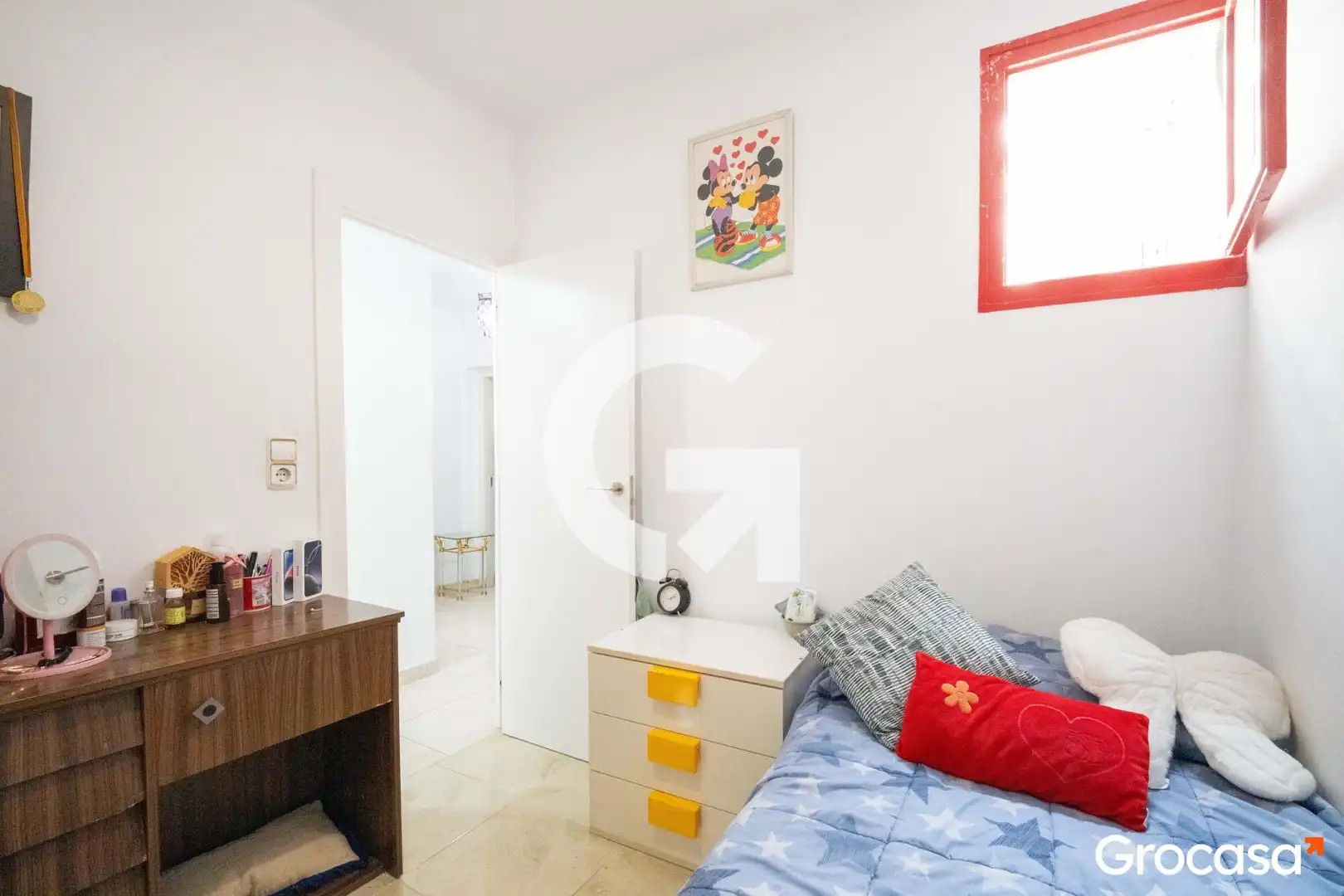 Habitación de Piso en venta en Mataró con Horno, Lavadora y TV