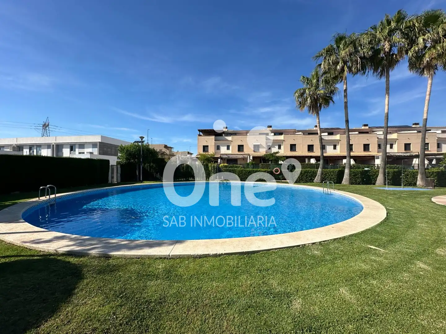 Garten von Einfamilien-Reihenhaus zum Verkauf in San Antonio de Benagéber mit Klimaanlage, Heizung und Privatgarten