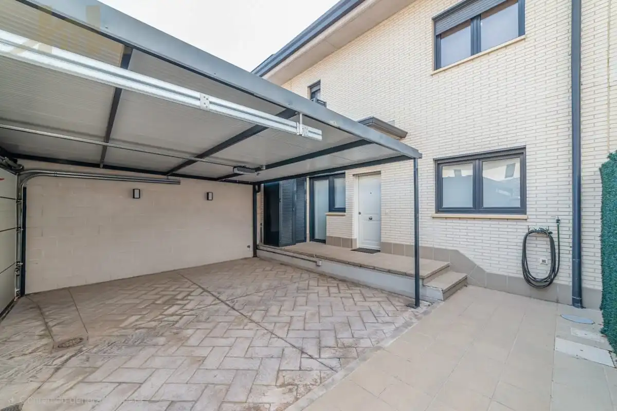 Terraza de Casa o chalet en venta en Rivas-Vaciamadrid con Aire acondicionado, Calefacción y Jardín privado