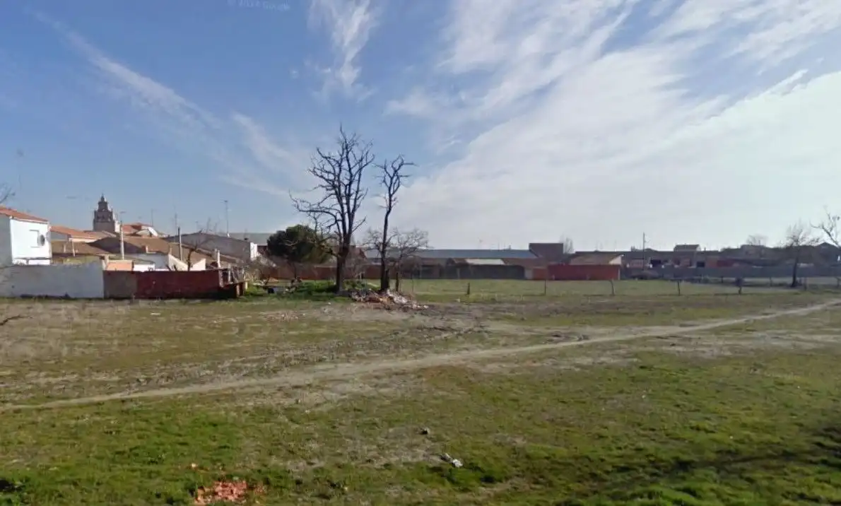 Terrenos y solares en venta en CL NOGALES DELICADO, imagen 4