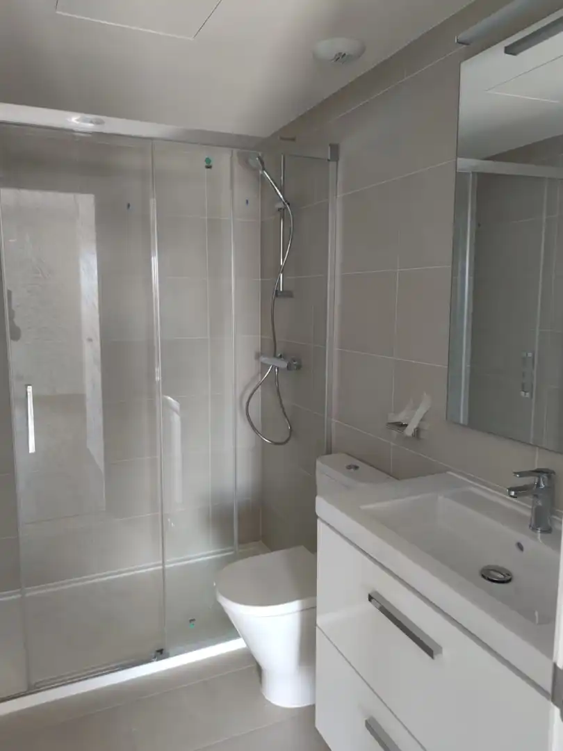 Badezimmer von Wohnung zur Miete in Manresa mit Terrasse