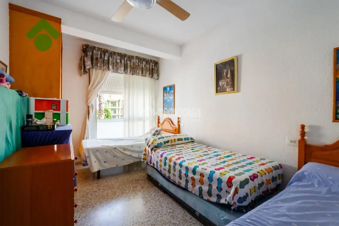 Bedroom of Flat for sale in Almuñécar  with Air Conditioner
