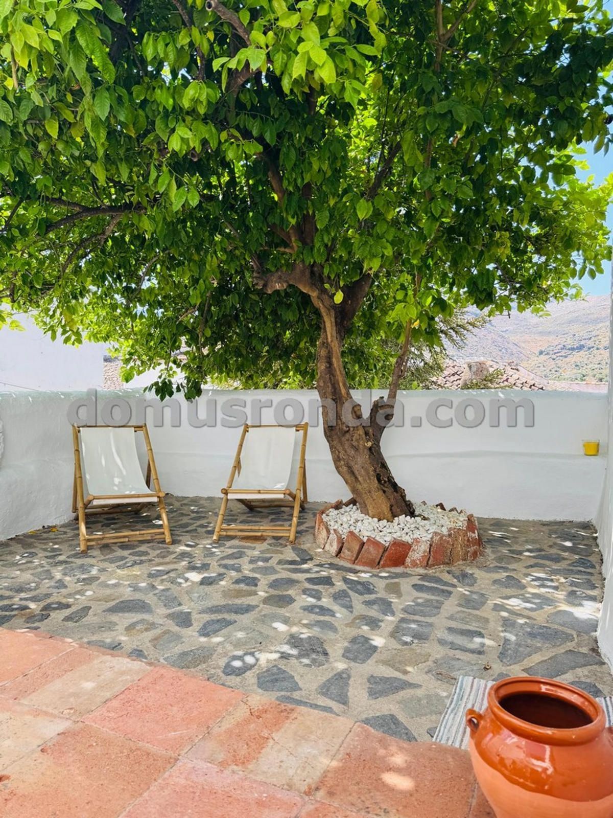 Vista exterior de Casa o xalet en venda en Parauta amb Terrassa, Traster i Moblat