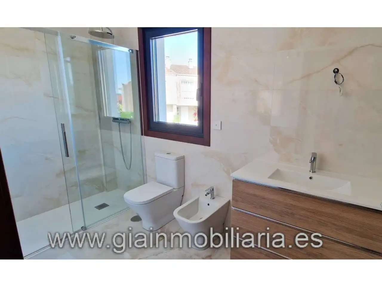 Bathroom of Houses for sale in Baiona  with Heating, Private garden and Terrace