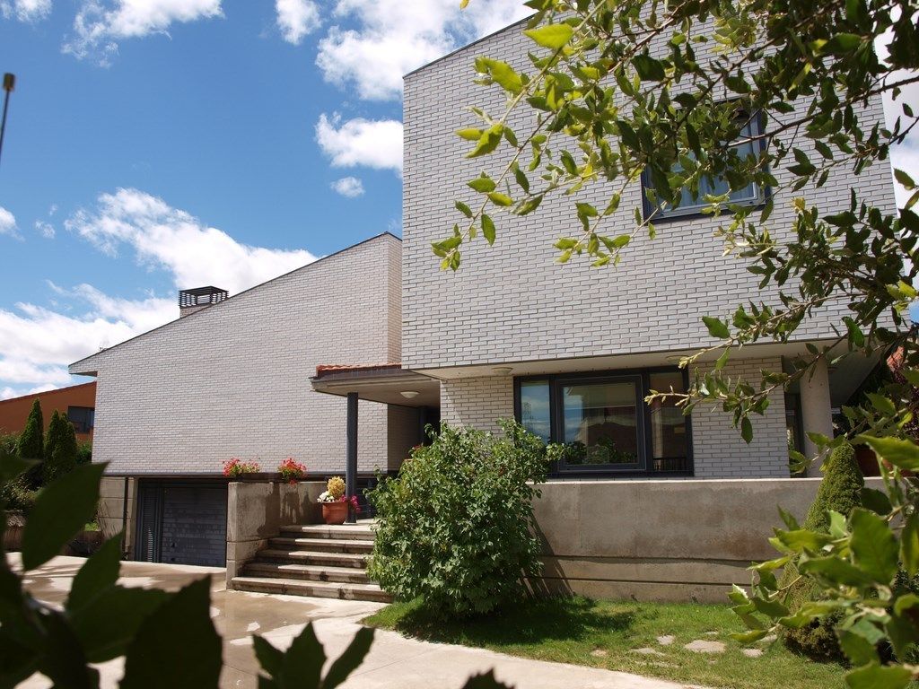 Vista exterior de Casa o xalet en venda en Castrillo del Val amb Calefacció, Jardí privat i Terrassa