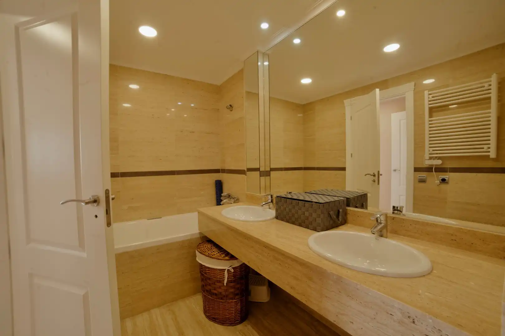 Bany de Apartament en venda en Águilas amb Aire condicionat, Calefacció i Terrassa