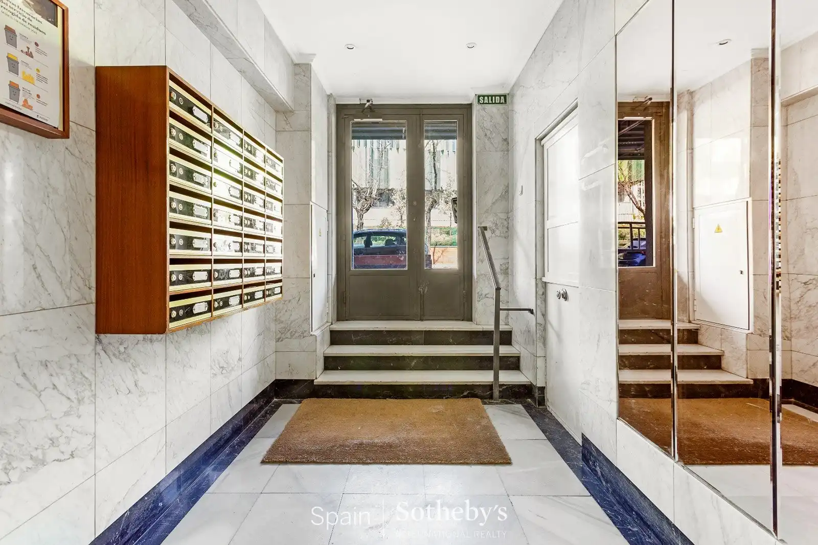 Apartments for sale in Madrid  with Air Conditioner and Heating