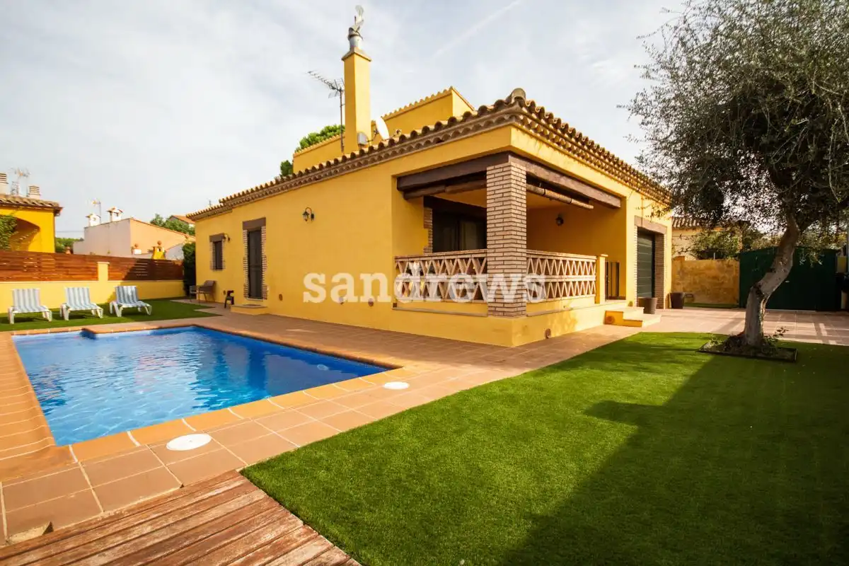Jardín de Casa o chalet en venta en Sant Miquel de Fluvià con Aire acondicionado, Calefacción y Jardín privado