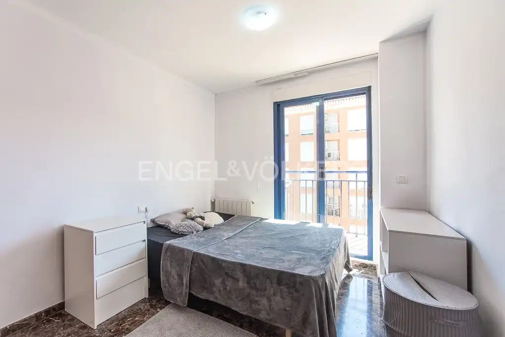 Dormitori de Àtic en venda en Castellón de la Plana / Castelló de la Plana amb Calefacció, Parquet i Terrassa