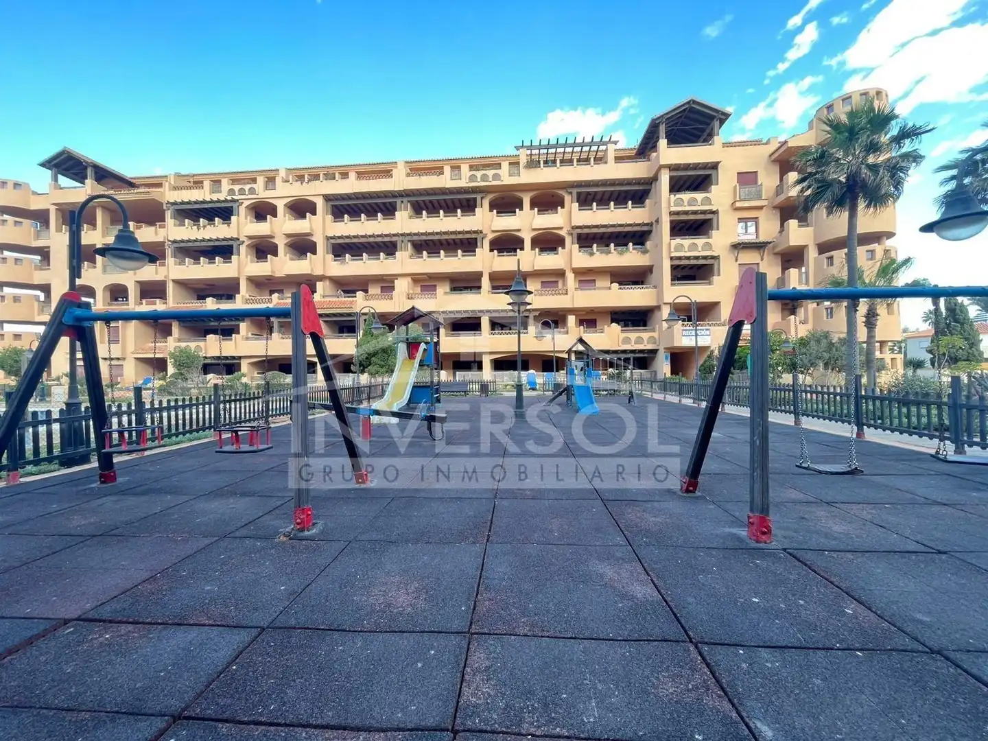 Vista exterior de Planta baja en venta en El Ejido con Aire acondicionado, Calefacción y Parquet
