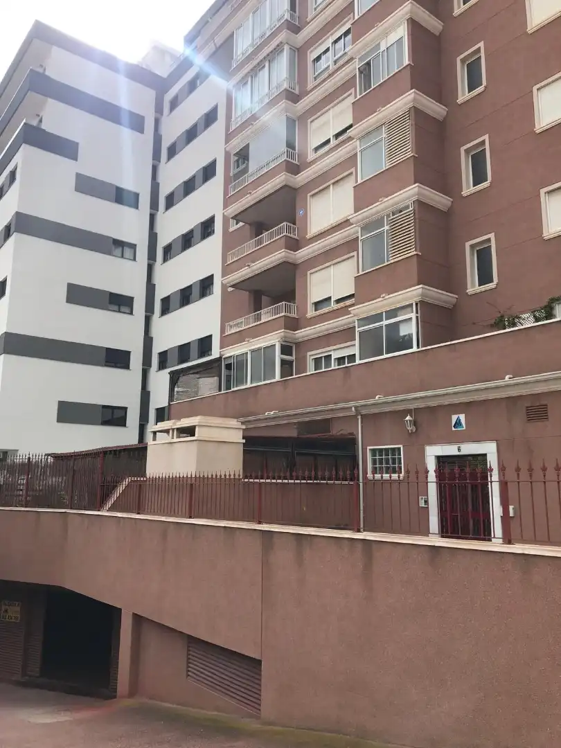 Individual de lloguer a Avenida U.N.E.S.C.O 6, imagen 4