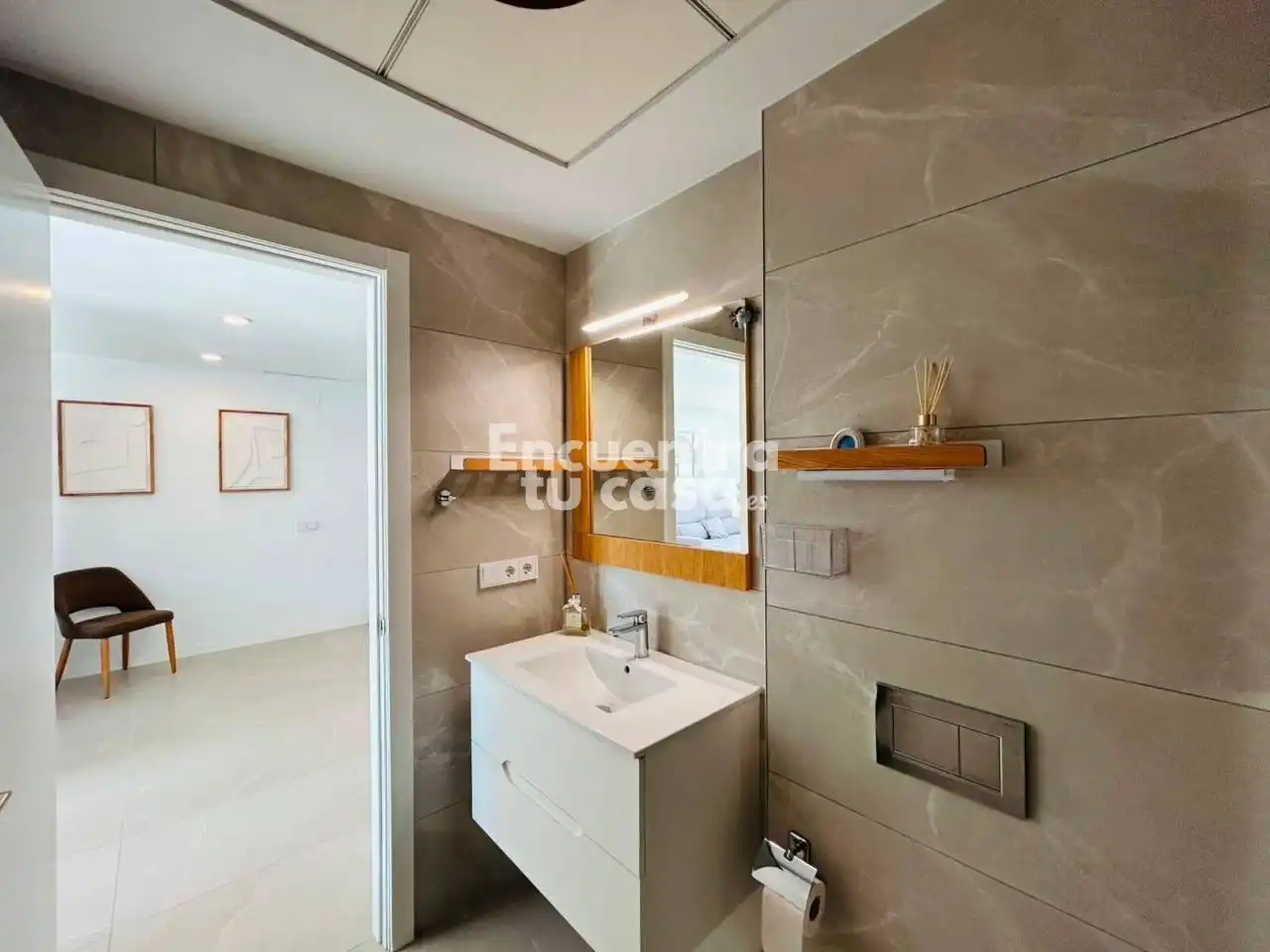 Badezimmer von Wohnung zur Miete in Finestrat mit Klimaanlage, Heizung und Terrasse