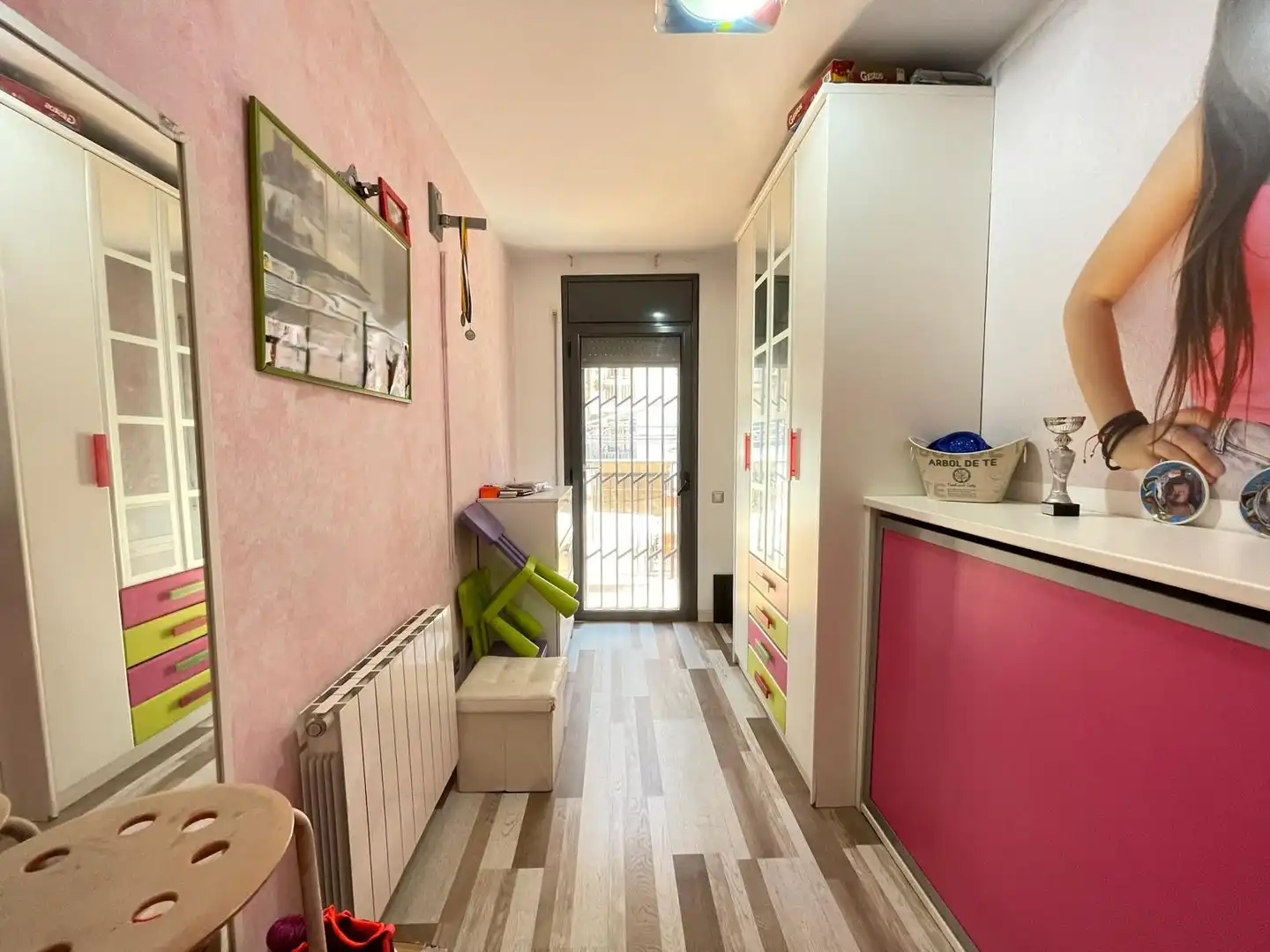 Wohnung zum Verkauf in Badalona mit Klimaanlage, Heizung und Terrasse