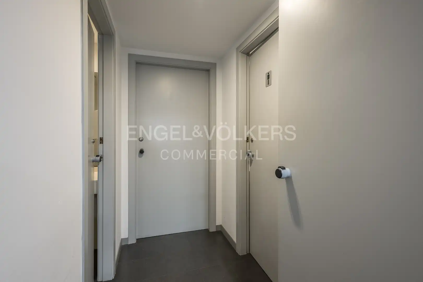 Büro zur Miete in Barcelona mit Klimaanlage, Heizung und Möbliert