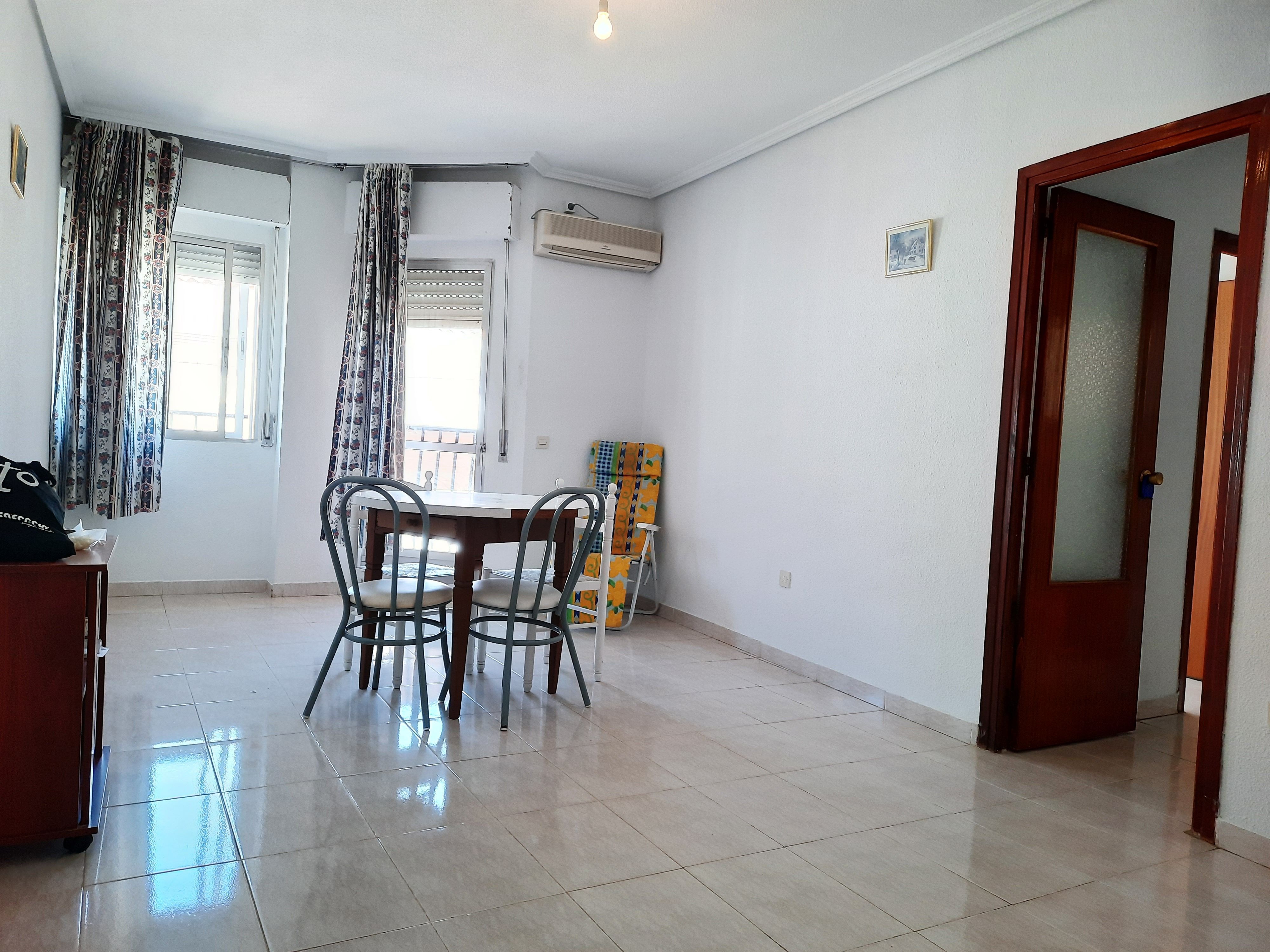 Menjador de Pis en venda en Aliseda amb Aire condicionat