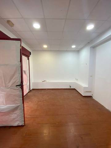 Local comercial en Alquiler en Calle Castilla, 15 en San Isidro