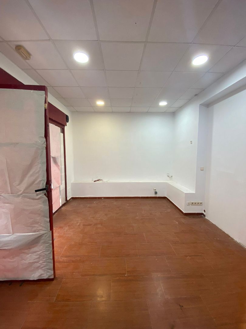 Geschaftsraum zur Miete in Calle Castilla, 15, San Isidro