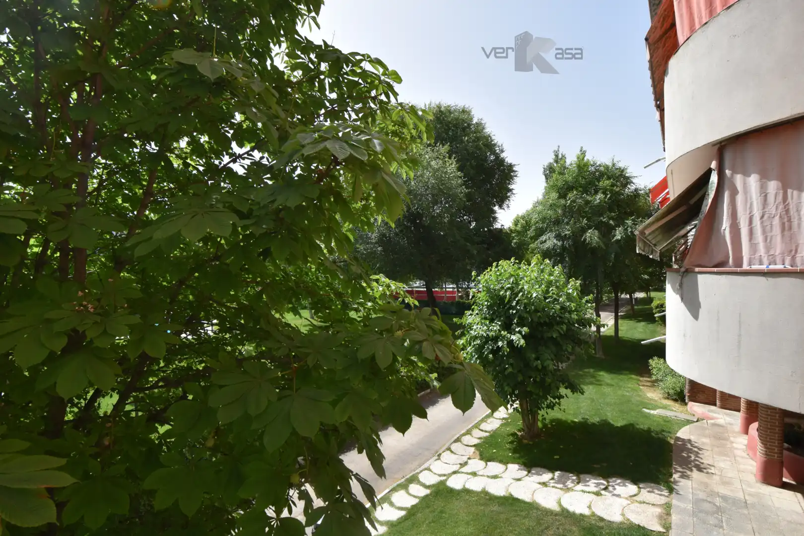 Jardín de Piso en venta en Pinto con Calefacción, Terraza y Piscina comunitaria