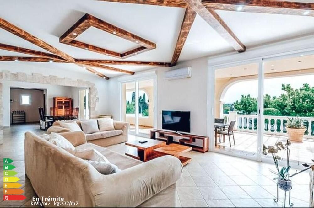 Living room of House or chalet to rent in Marbella  with Air Conditioner, Private garden and Terrace