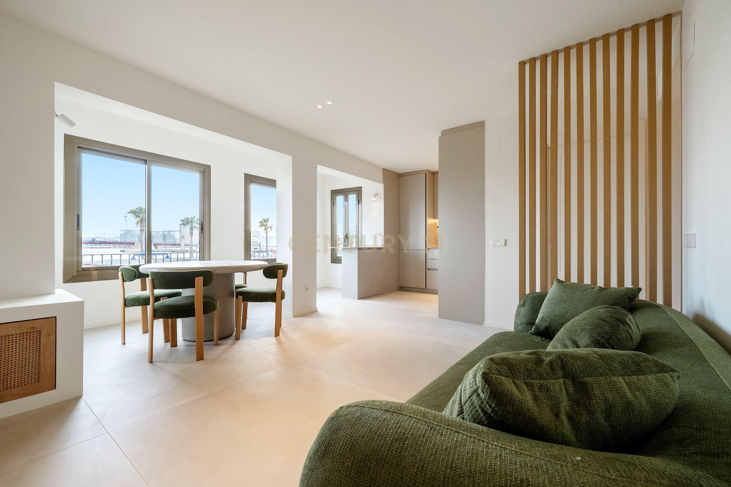 Sala d'estar de Apartament en venda en  Tarragona Capital amb Aire condicionat, Traster i Alarma