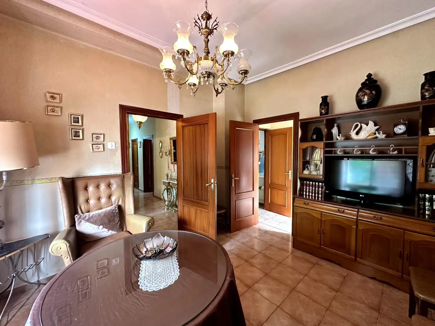 Sala de estar de Casa o chalet en venta en Madroñera con Aire acondicionado, Calefacción y Jardín privado