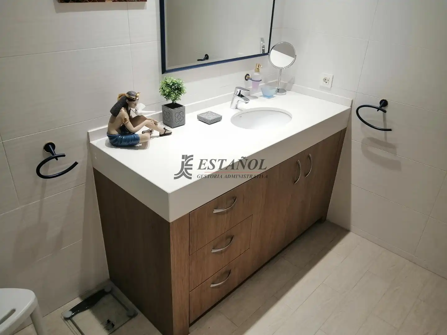 Badezimmer von Wohnung zum Verkauf in Coll de Nargó mit Heizung