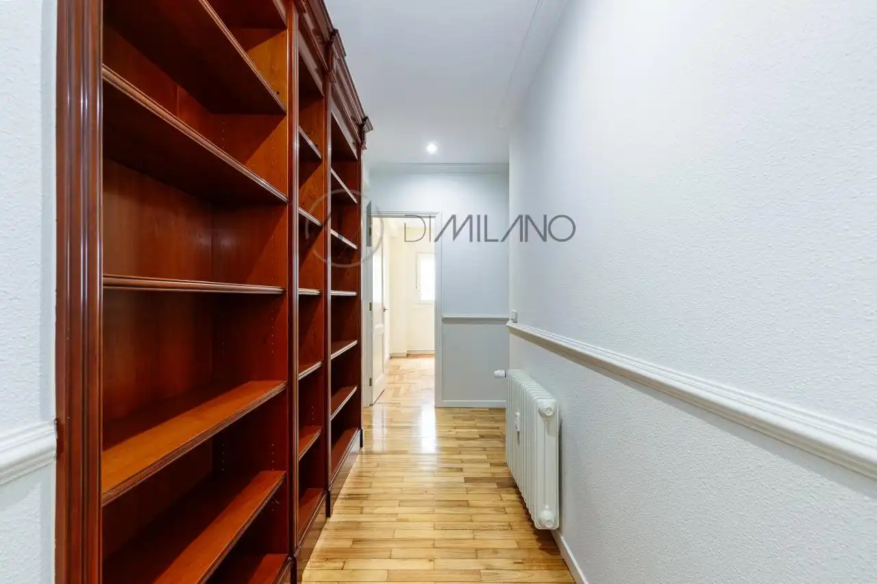 Flat for rent in Vigo   with Heating, Parquet flooring and Terrace