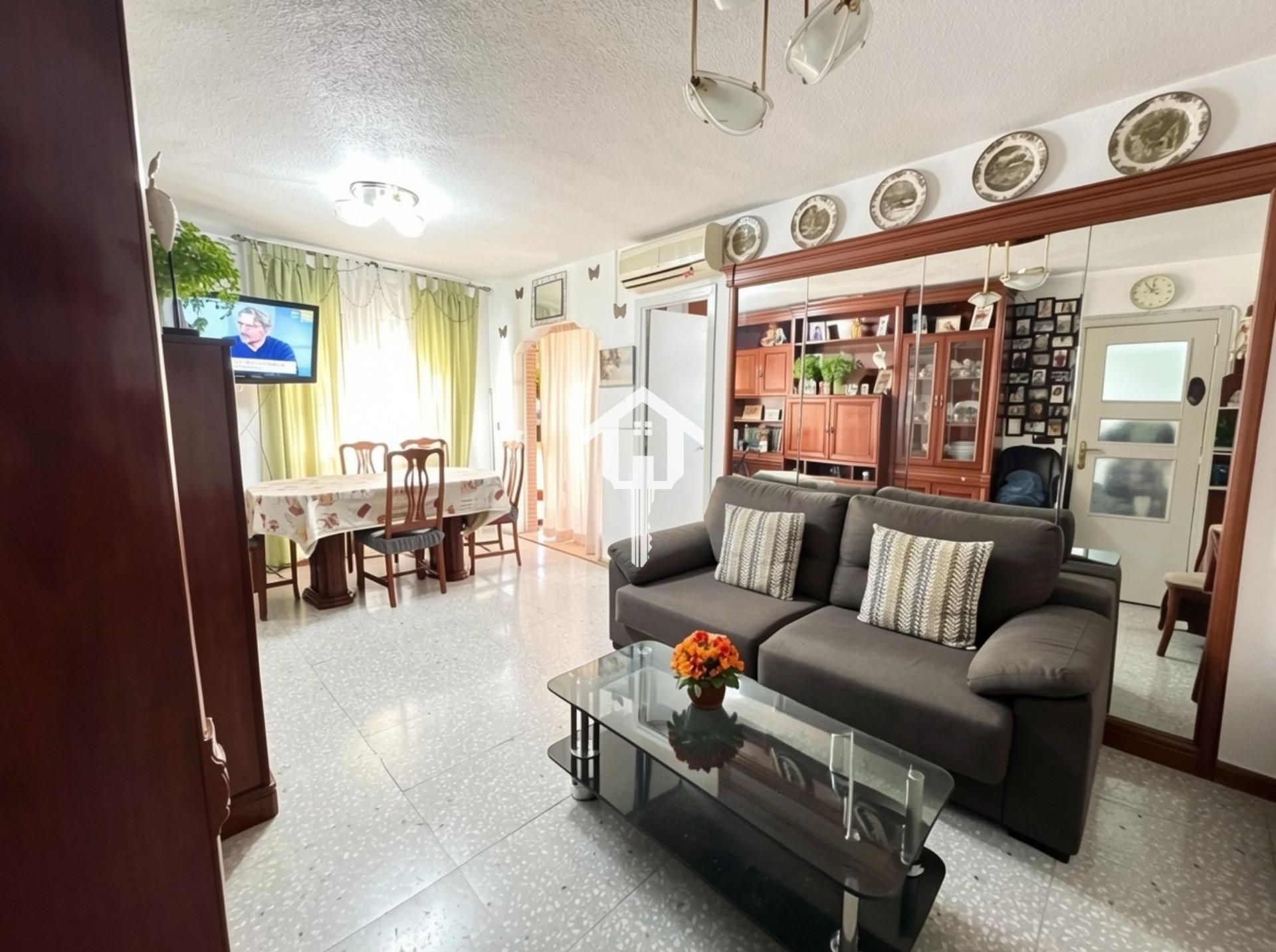 Flat for sale in Calle HERMANOS MACHADO, Babel