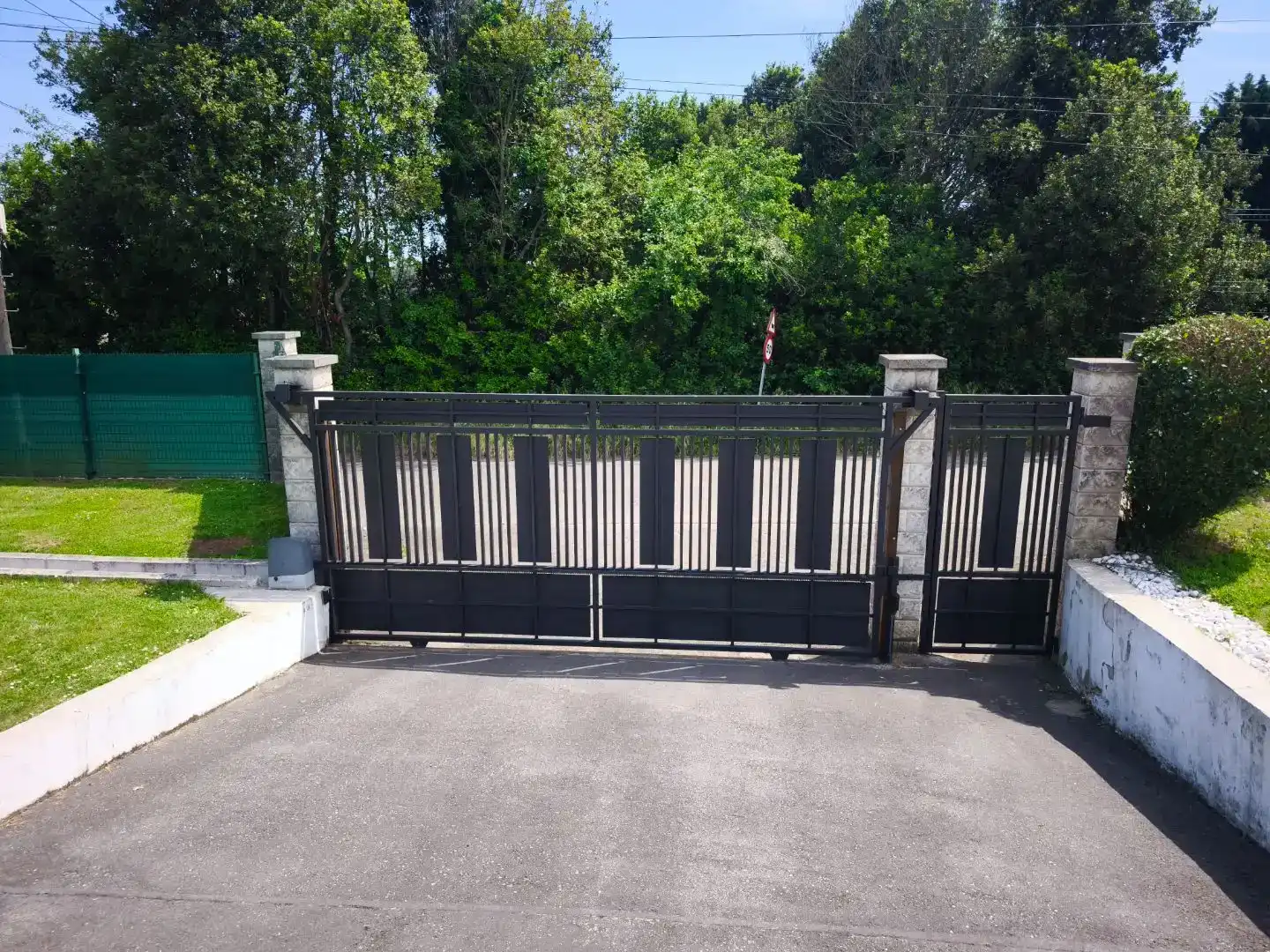 Parking de Piso en venta en Gijón  con Jardín privado, Trastero y Piscina