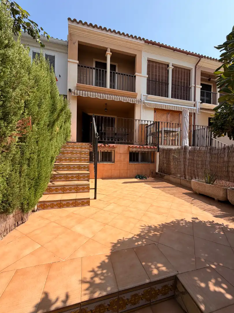 Terrassa de Casa adosada de lloguer en Benicasim / Benicàssim amb Jardí privat, Terrassa i Traster