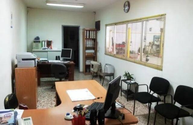 Local comercial en Venta en Calle Hércules en Florida Alta