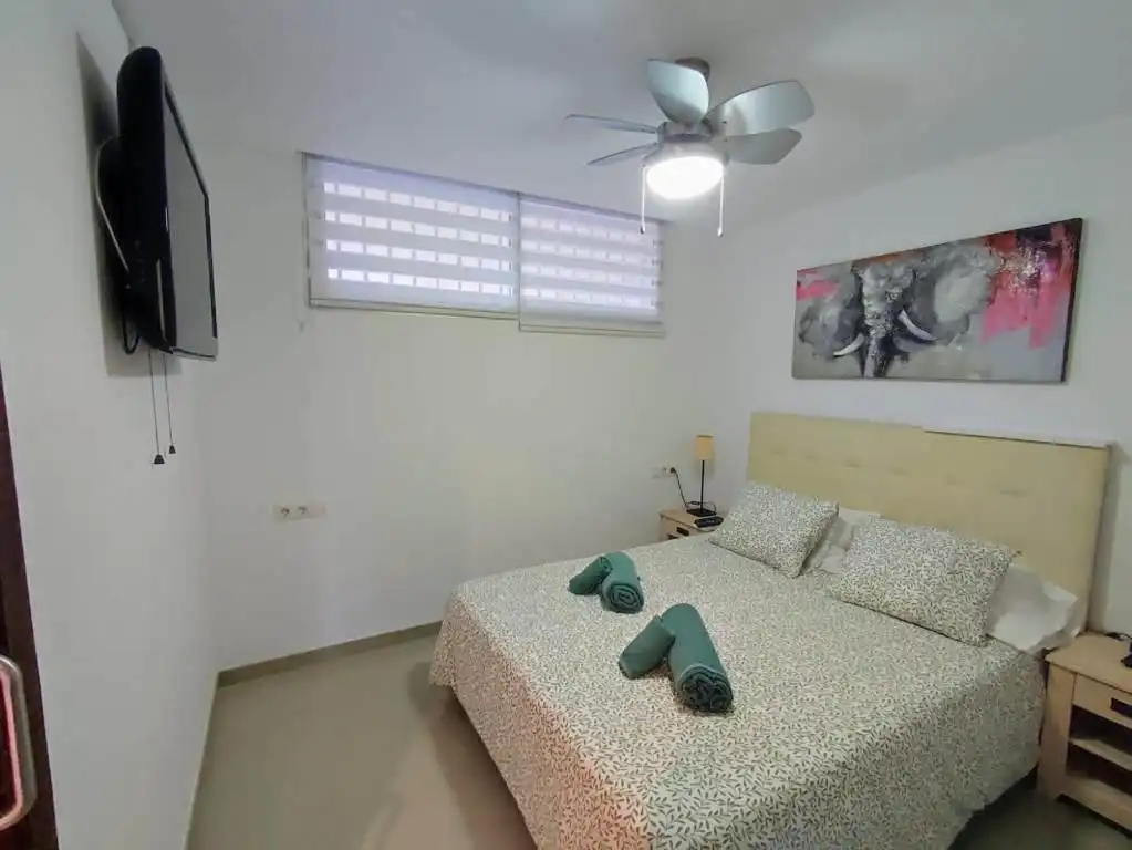 Schlafzimmer von Erdgeschoss zur Miete in Adeje mit Terrasse und Möbliert