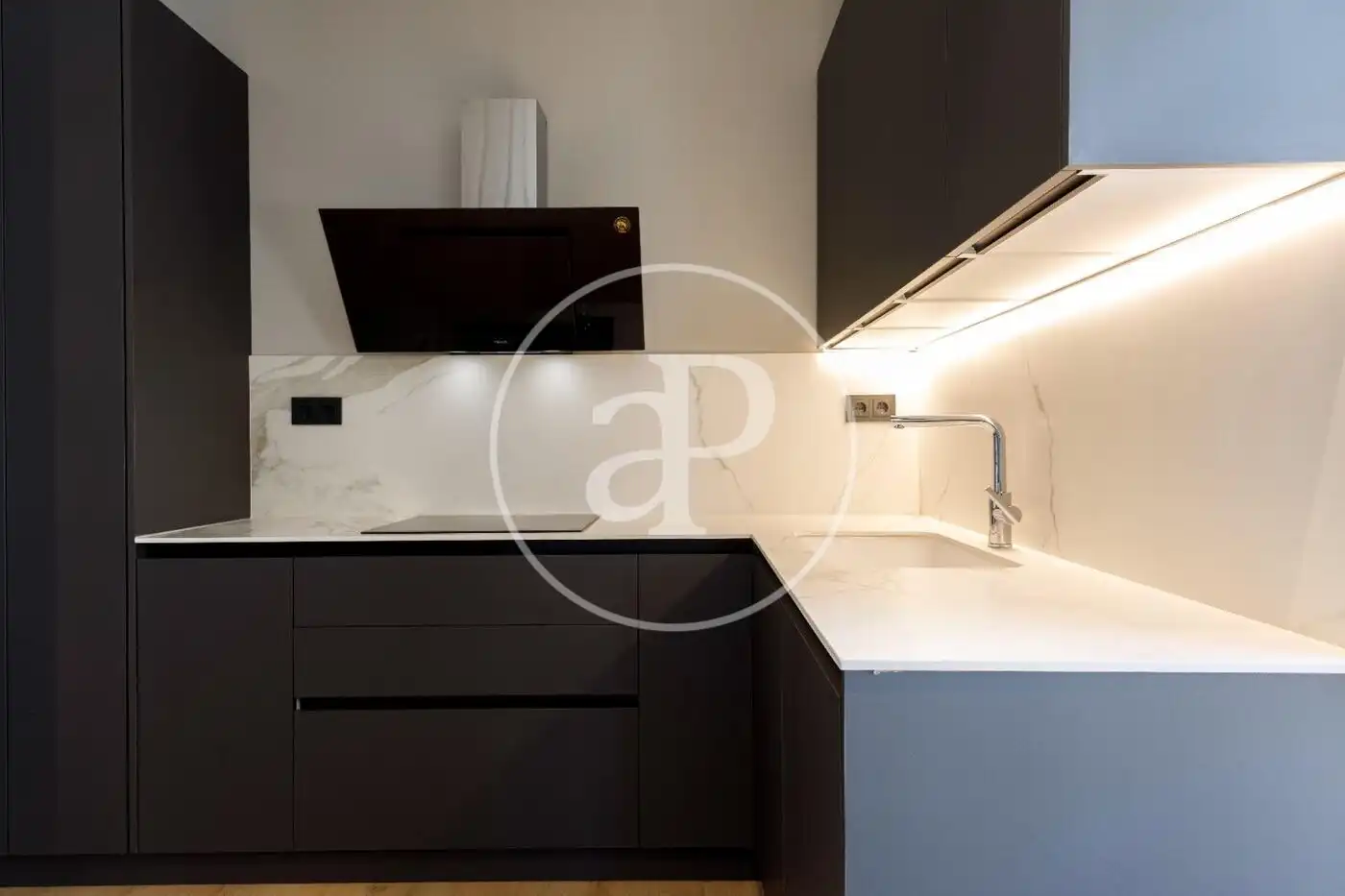 Kitchen of Flat for rent in Valencia  with Air Conditioner, Heating and Balcony