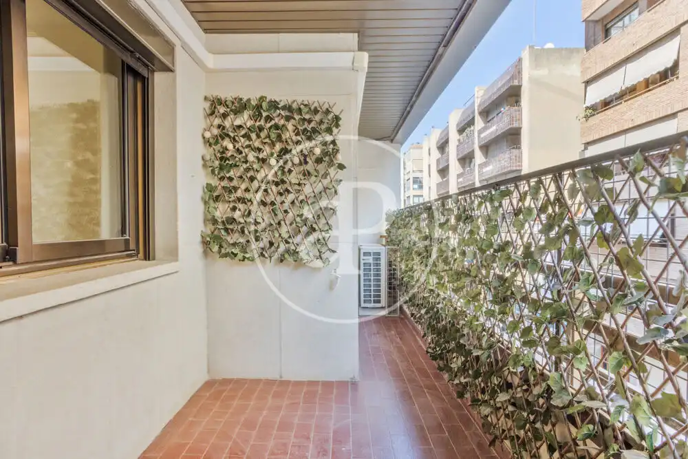 Terrasse von Wohnung zur Miete in Valencia mit Klimaanlage, Heizung und Abstellraum