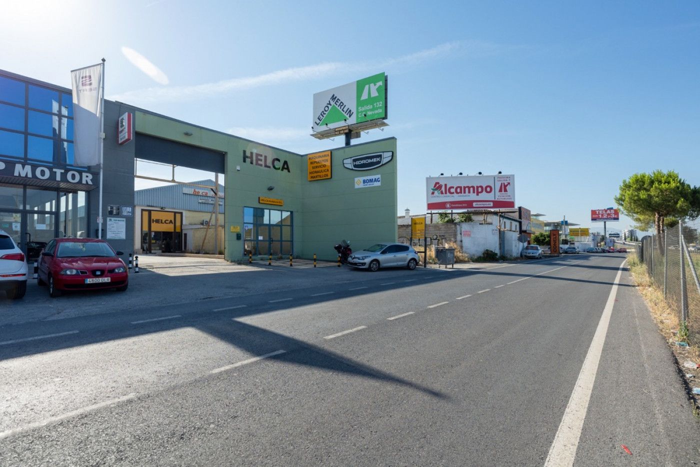 Exterior view of Industrial buildings for sale in  Granada Capital