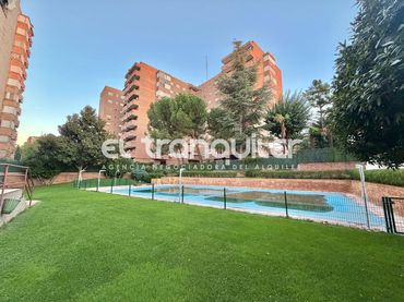 Monolocale con piscina in affitto a Calle Federico Carlos Sainz de Robles