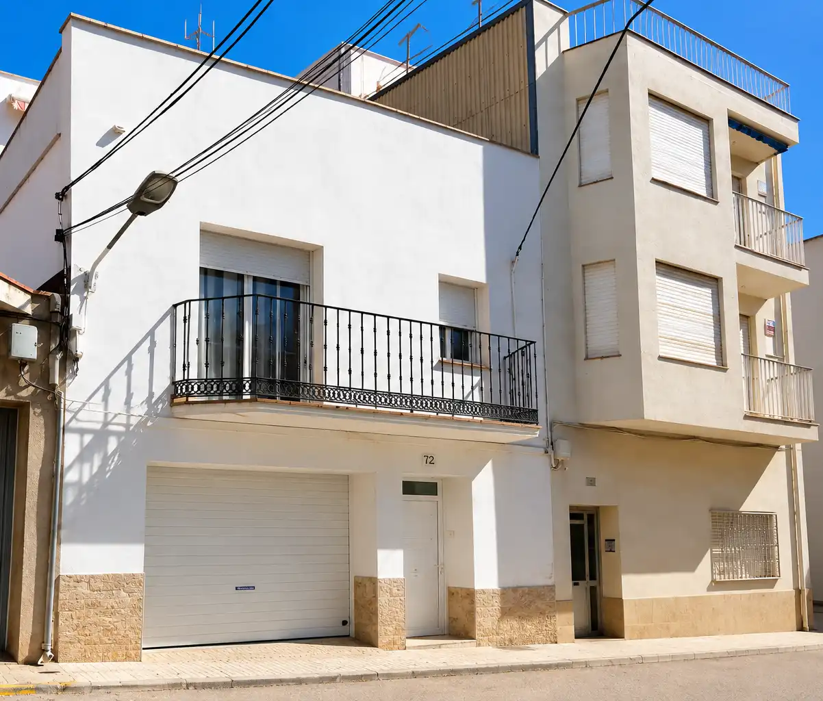 Vista exterior de Casa adosada en venta en Alcanar con Aire acondicionado, Terraza y Amueblado
