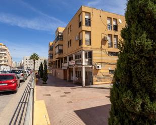 Vista exterior de Local en venda en  Melilla Capital