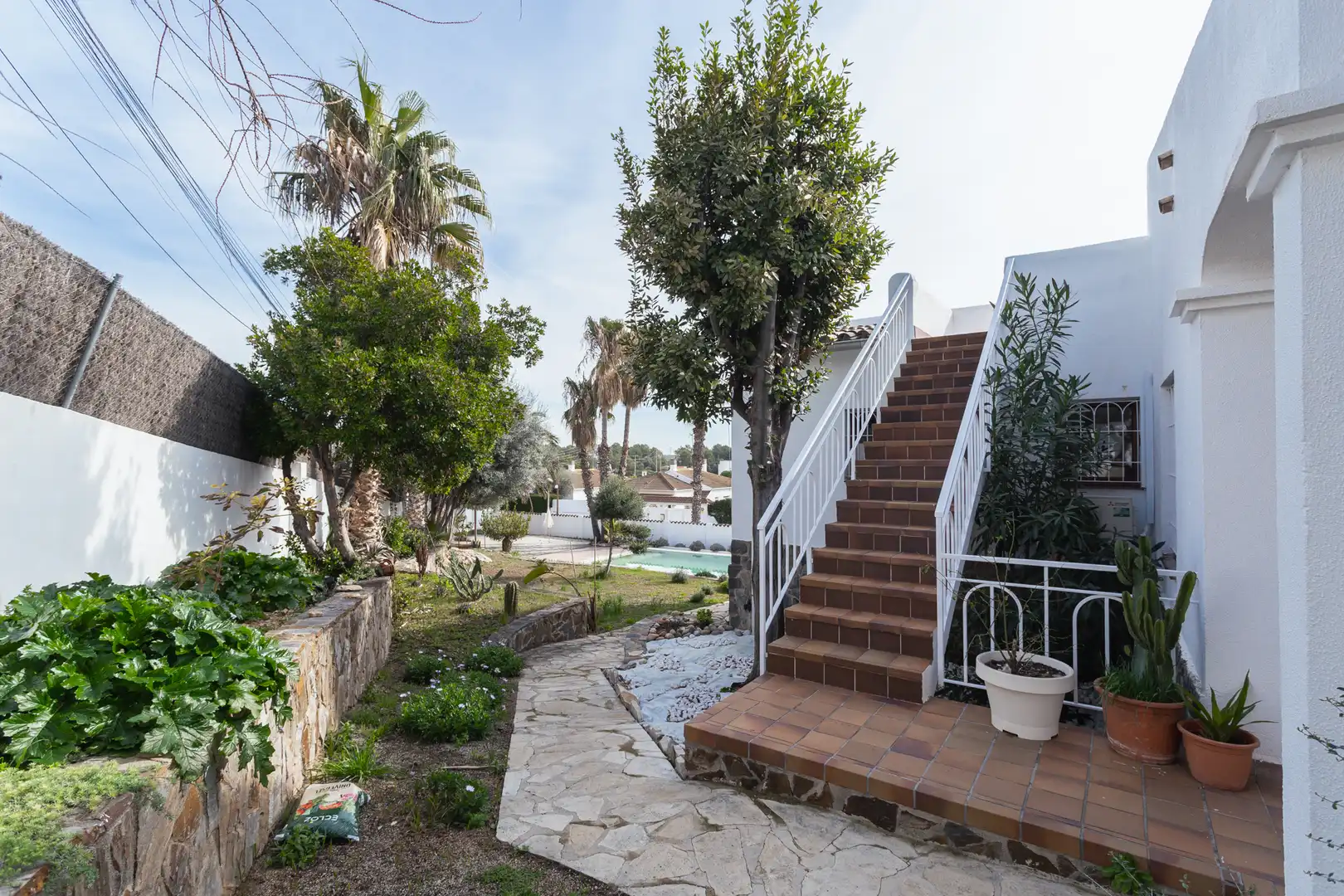 Jardí de Casa o xalet en venda en Cunit amb Aire condicionat, Calefacció i Jardí privat